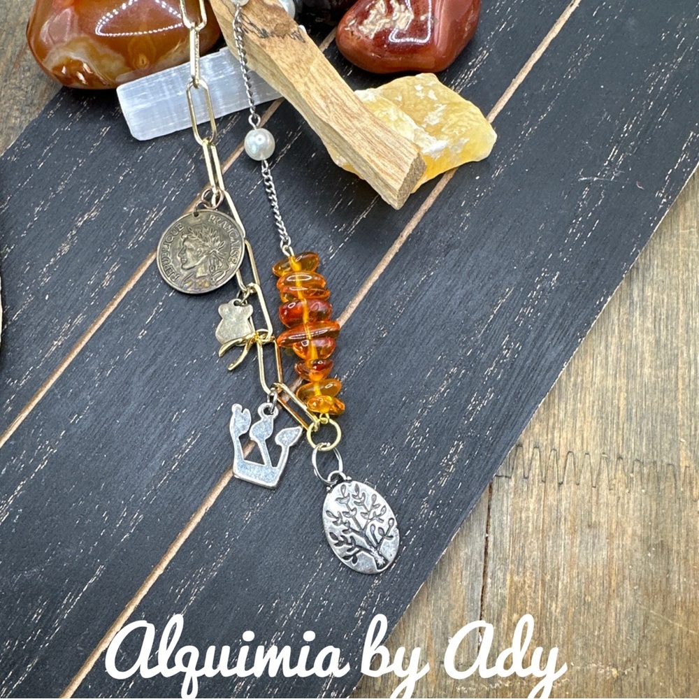 BALTIC AMBER HANDMADE MULTI CHARM BOHEMIAN NECKLACE - Picture 2 of 3